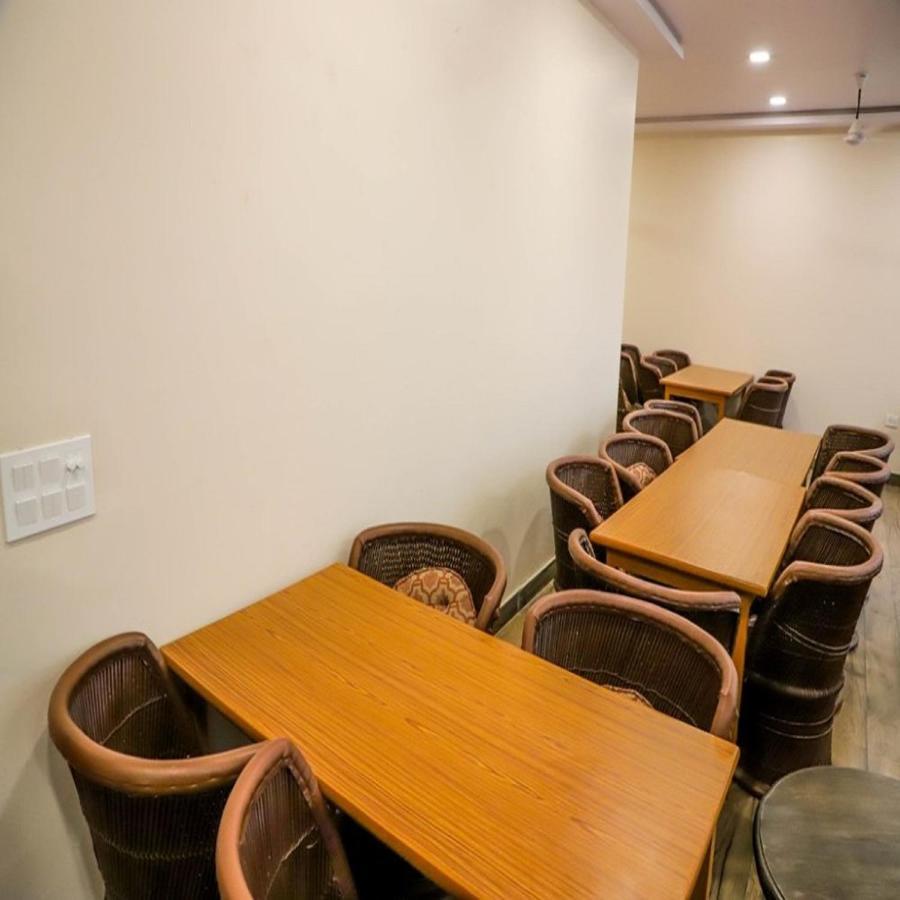 布什格尔 普什卡科马尔旅馆酒店 外观 照片